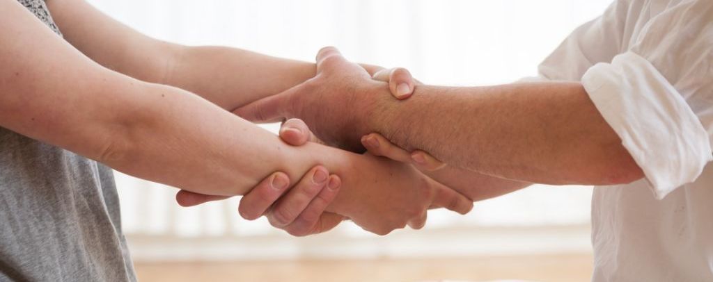 baiame massages -massage- bien-être-initiation - formation EVJF- couple - saint-jacques-des-blats-cantal