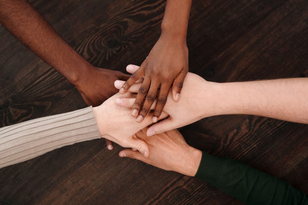 baiame massages -massage- bien-être-initiation - formation EVJF- couple - saint-jacques-des-blats-cantal